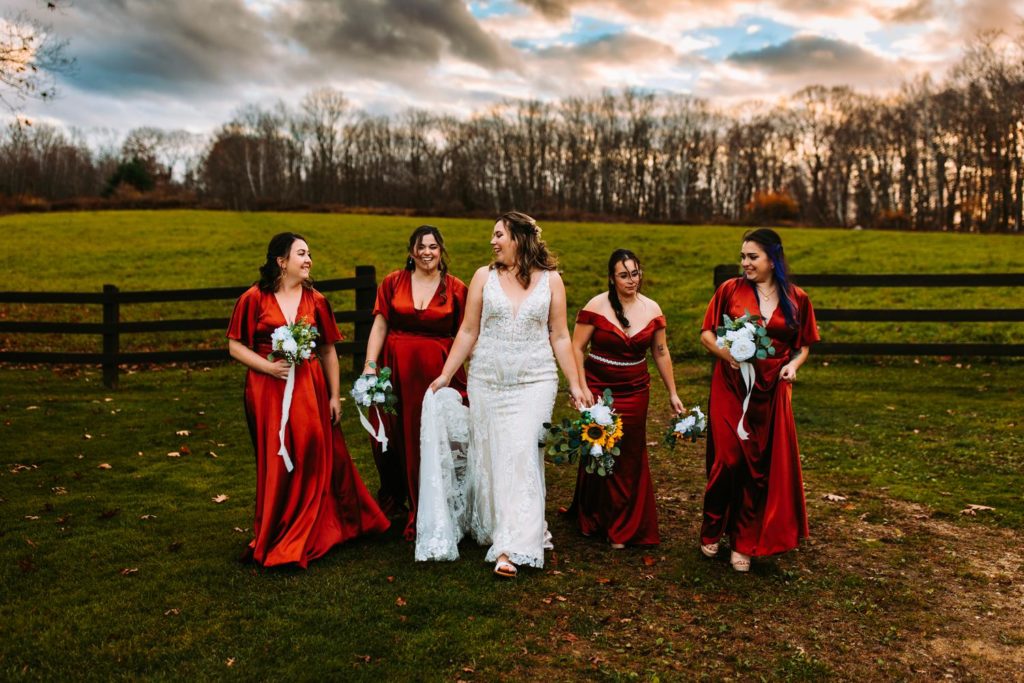 Zukas Hilltop Barn Wedding Bridal Party Photos Andrea Van Orsouw Photography