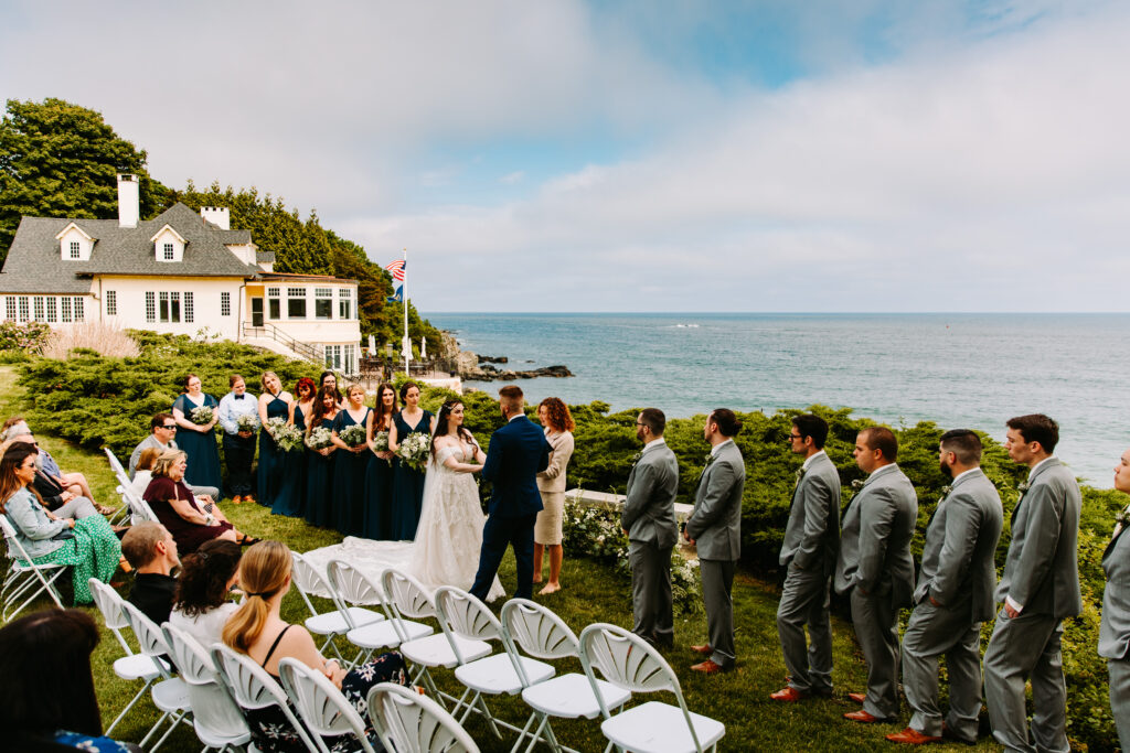 A cliffside wedding ceremony at York Harbor Inn in York, Maine